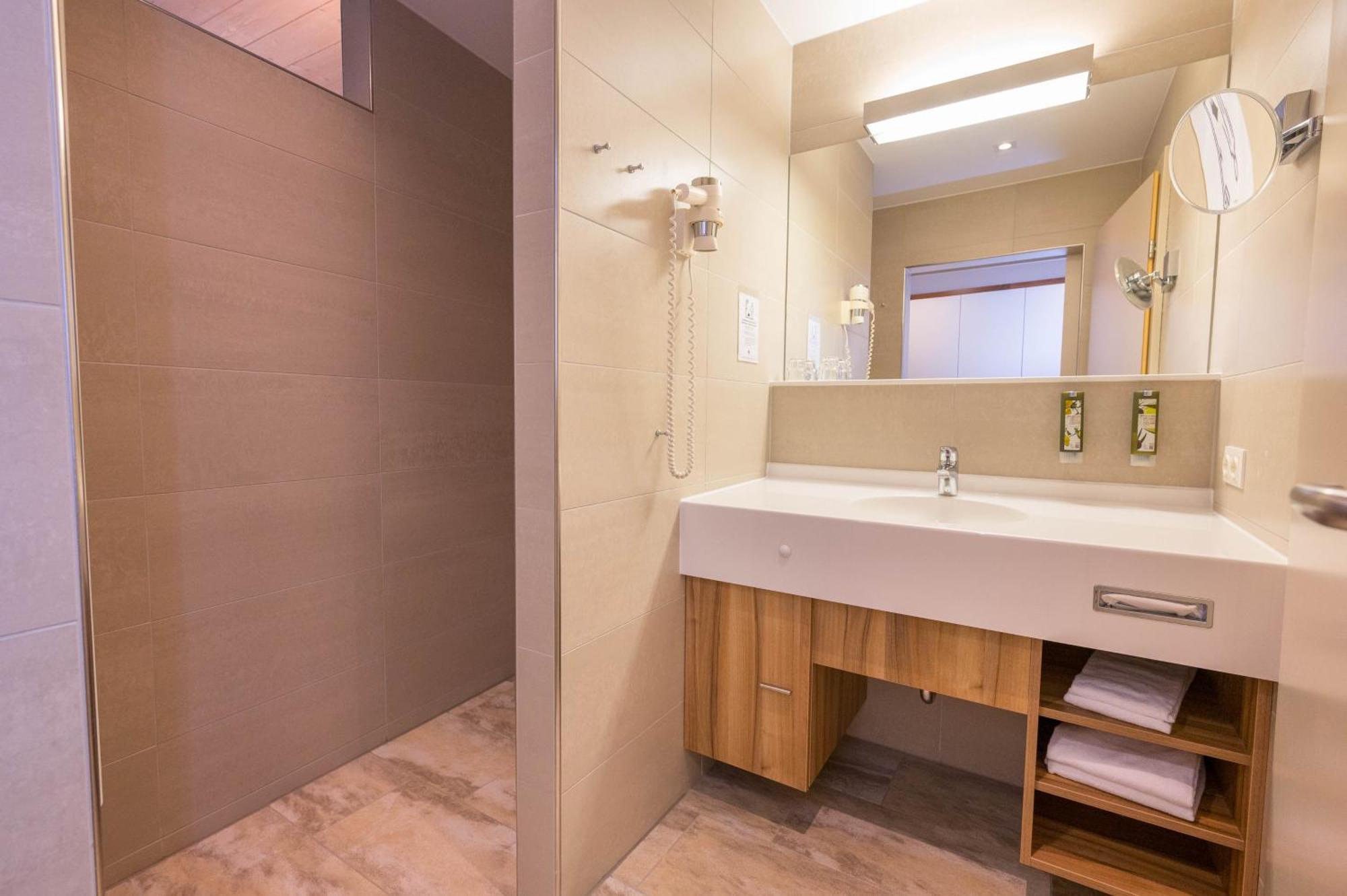 Double Room Balcony,1651225291:JPEG